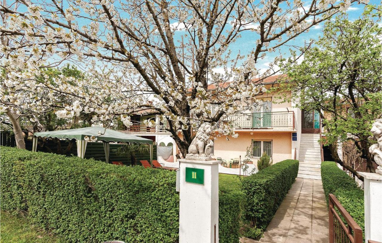 Nice Apartment In Pula With Wifi Extérieur photo